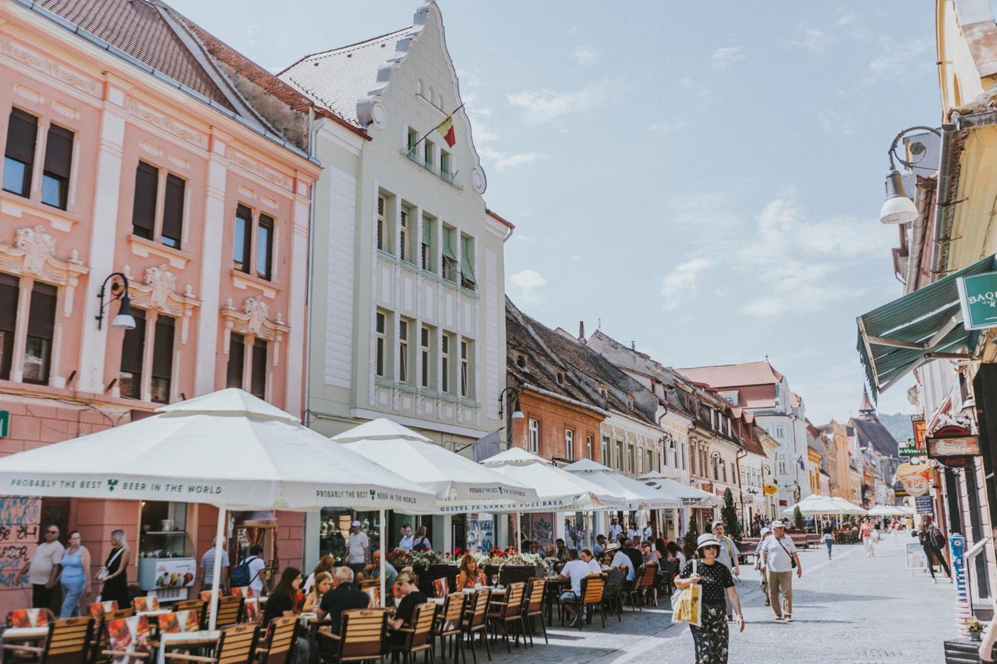 Locart -Cozy Downtown Apartment, Near Black Church With Free Wi-Fi Braşov Buitenkant foto