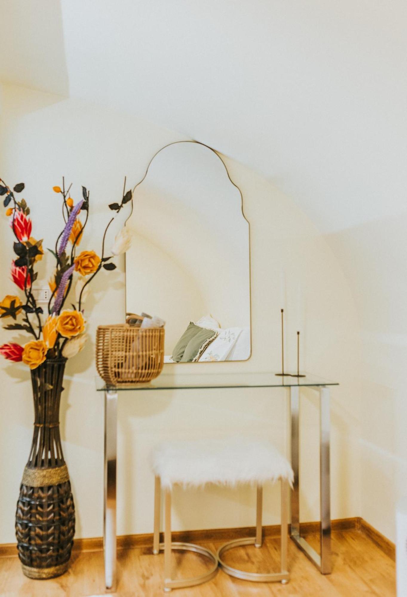 Locart -Cozy Downtown Apartment, Near Black Church With Free Wi-Fi Braşov Buitenkant foto